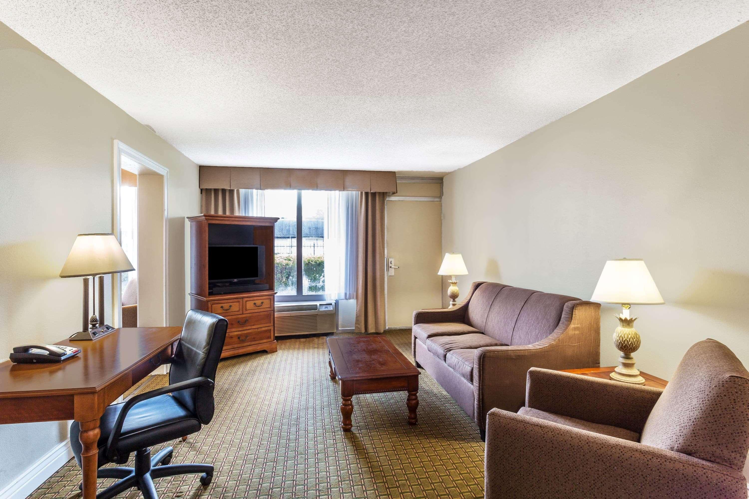 Hotel Ramada By Wyndham Houma Exteriér fotografie