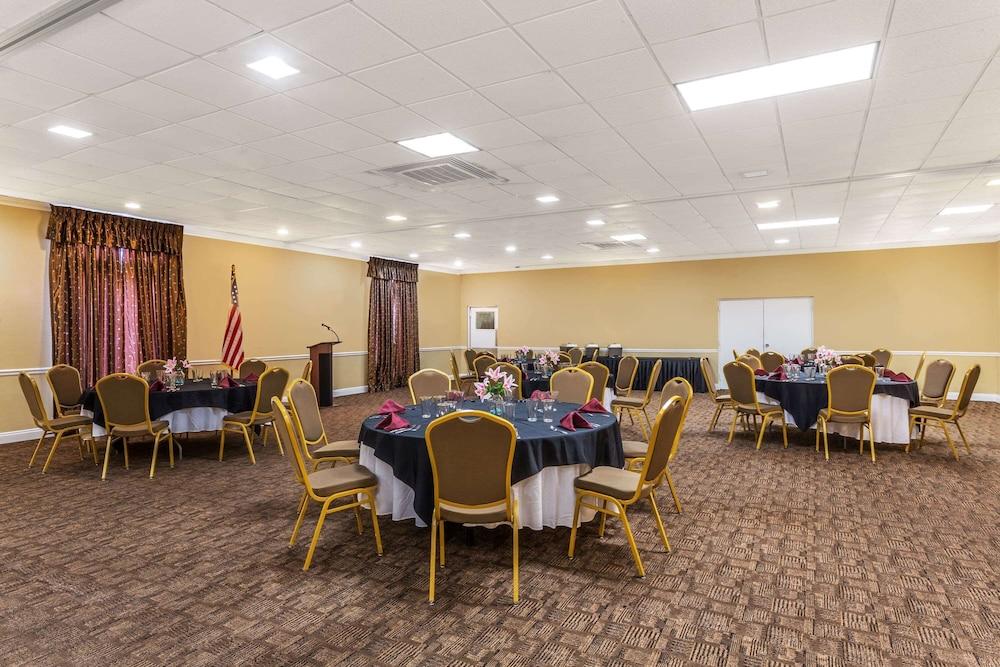 Hotel Ramada By Wyndham Houma Exteriér fotografie