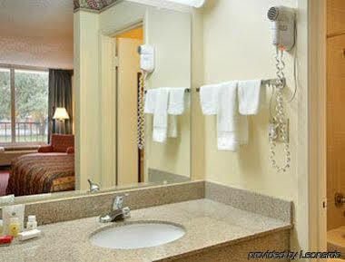 Hotel Ramada By Wyndham Houma Exteriér fotografie